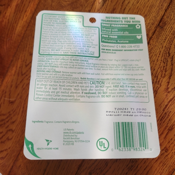 NIB Air Wick Pumpkin Spice Warmer and Refill - Picture 2 of 2